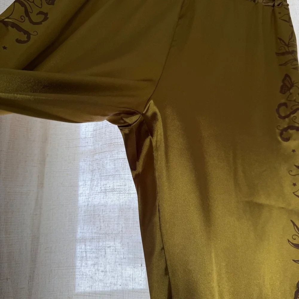 NWOT Taylor Swift Fearless Satin Pajama Set Gold‎ Official Merch MEDIUM